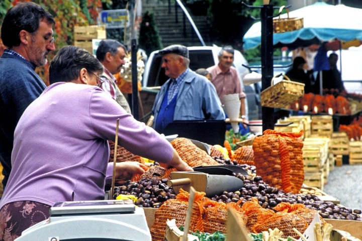 mr131-foire-a-la-chataigne-desaignes